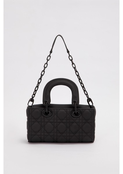 Siyah Zincir Aksesuarlı Kapitone El Çantası fırsatları