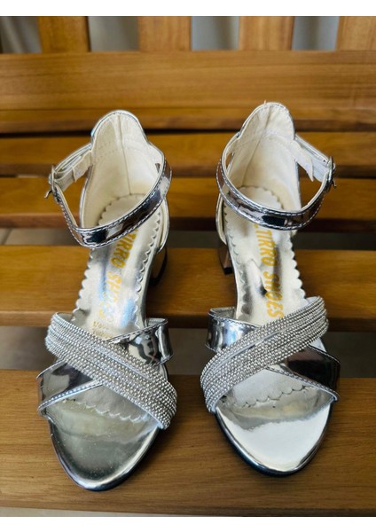 Gala Önü Çapraz Çocuk Topuklu Ayk