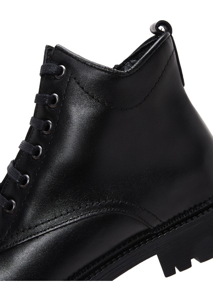 Kadın Siyah Fermuarlı Casual Deri Bot 25WFD410818