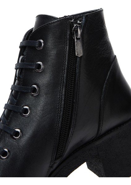Kadın Siyah Fermuarlı Kalın Topuklu Deri Casual Bot 25WFD411418
