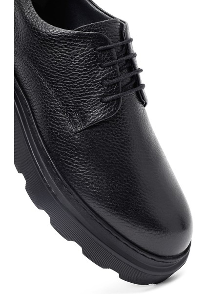 Erkek Siyah Bağcıklı Kalın Tabanlı Deri Casual Ayakkabı 25WFD6855FT