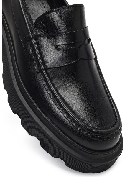 Erkek Siyah Kalın Tabanlı Deri Loafer 25WFD611918