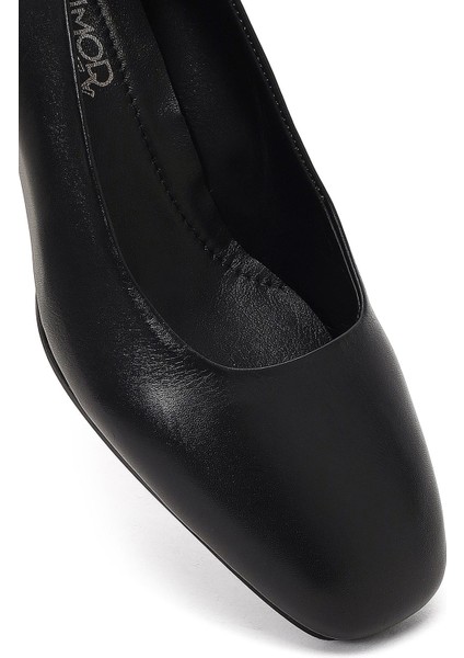 Flex Kadın Siyah Kısa Kalın Topuklu Deri Ayakkabı 25AFD380018