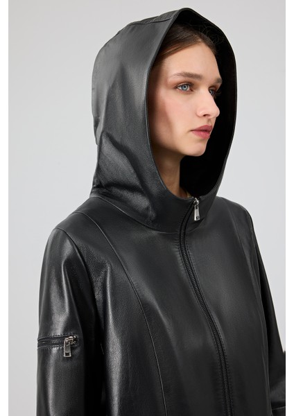 Cindy Kadın Siyah Kapüşonlu Deri Kaban 25WGE52731M