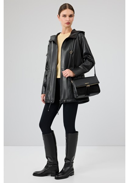 Cindy Kadın Siyah Kapüşonlu Deri Kaban 25WGE52731M