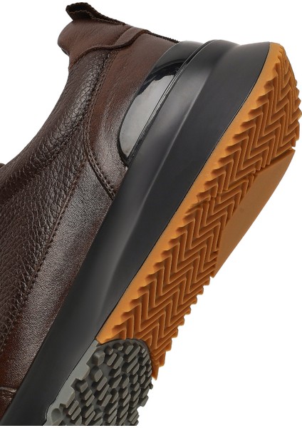 Erkek Kahverengi Bağcıklı Kalın Tabanlı Deri Sneaker 25WFD611714