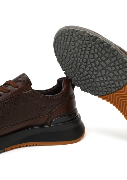 Erkek Kahverengi Bağcıklı Kalın Tabanlı Deri Sneaker 25WFD611714