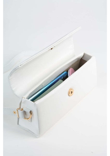 Kadın Gelincik Beyaz Dokulu Suni Deri Astarlı Çıt Çıt Kapama El Kol ve Omuz Çantası indirimleri