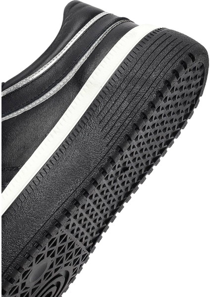 Kadın Siyah Bağcıklı Kalın Tabanlı Deri Sneaker 25AFD510818