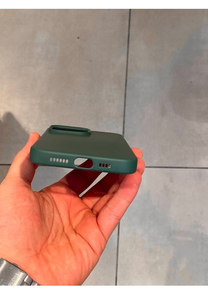 Apple iPhone 16 Pro Max Uyumlu İçi Kadife Lansman Silikon Kılıf fiyatları