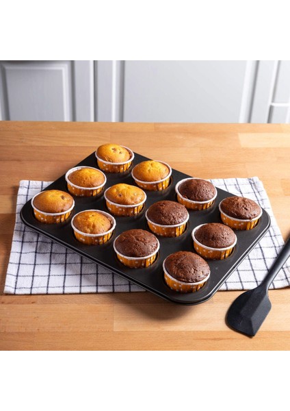 12 Bölmeli Metal Muffin Kalıbı ve 100 Adet Cupcake Kağıdı Set indirimleri