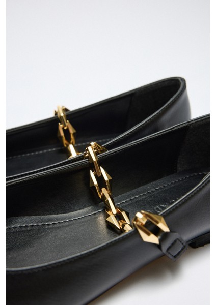 Babet 2521 - Parlak Zincir Detaylı Siyah Kadın Babet fiyatları