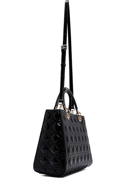 Kadın Siyah Uzun Askılı Desenli Rugan Kol Çantası 25WBD284316