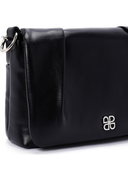 Kadın Siyah Zincir Askılı Çapraz Çanta 25ABD241518