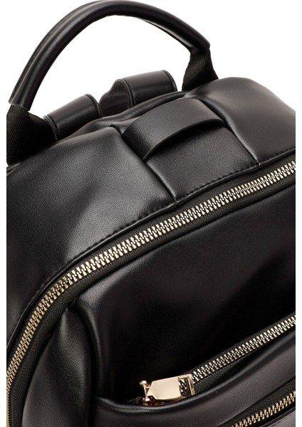 Kadın Siyah Aksesuar Detaylı Sırt Çantası 25ABD245618