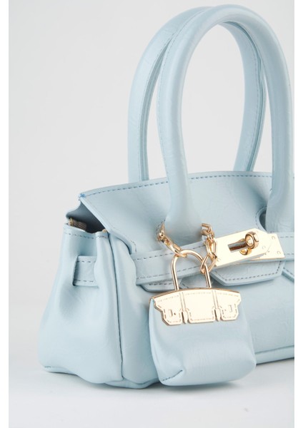 Kadın Kasa Bebe Mavi Charm Hediyeli Tasarım Çevirme Kilit Kapama El Kol ve Omuz Çantası
