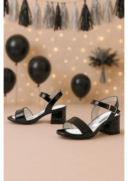 Pony Siyah Rugan Kalın Topuklu Kız Çocuk Abiye Ayakkabı