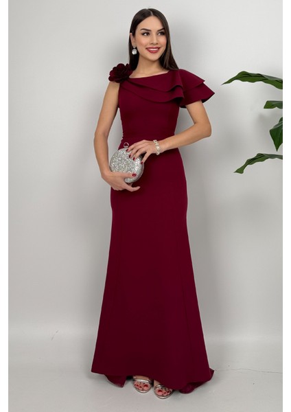 Delvira Drapeli Tek Omuz Çiçek Detaylı Uzun Bordo Abiye Elbise