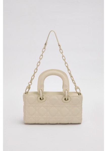 Krem Zincir Aksesuarlı Kapitone El Çantası fırsatları