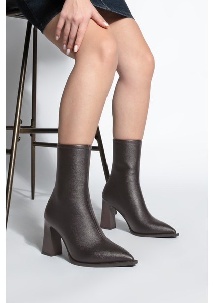 Kadın Topuklu Bot Sivri Burun Arkadan Fermuarlı Kalın Ökçe Kikas Kahve