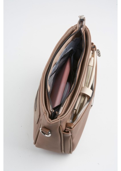 Kadın Zambak Koyu Vizon 3 Bölmeli Astarlı Lacost Deri Fermuar Kapama El Kol ve Omuz Çantası indirimleri