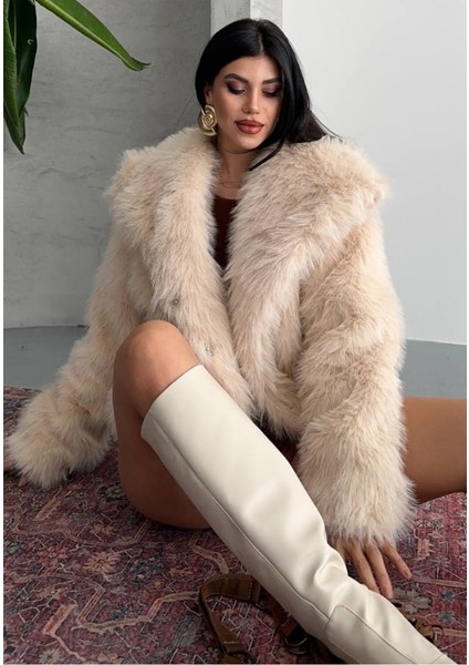 Kadın Kürk Şık Geniş Yaka Astarlı Çıtçıt Düğmeli premium kürk fiyatları