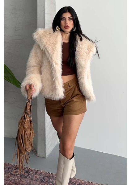 Kadın Kürk Şık Geniş Yaka Astarlı Çıtçıt Düğmeli premium kürk fırsatları