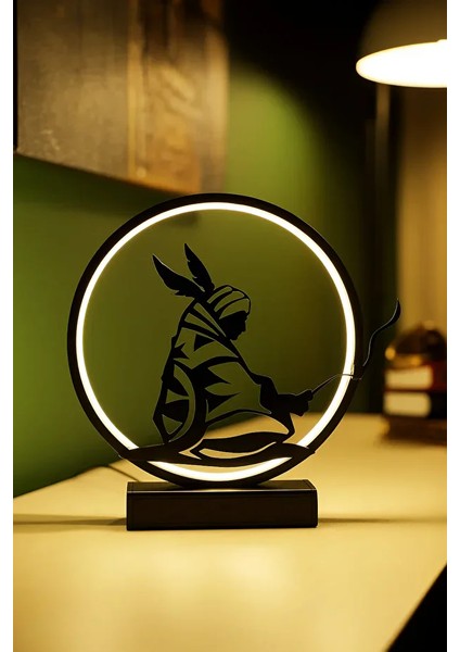 Kızılderili Figürlü Kablolu Metal LED Masa Lambası – Dairesel Etnik Tasarım Gece Lambası