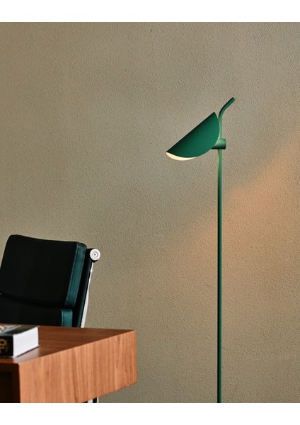 Della Dekoratif Metal Lambader