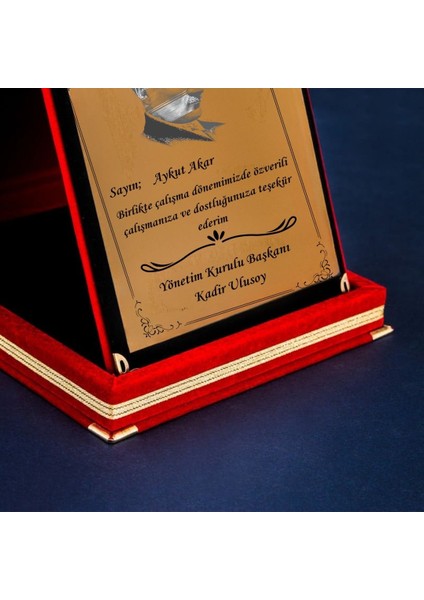 Kişiye Özel Atatürk Tasarımlı Plaket - Kadife Kutulu fırsatları