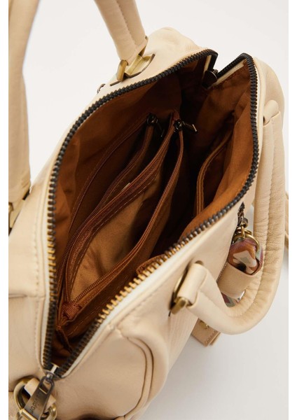 Krem Taş Kuşak Aksesuarlı El Çantası modelleri