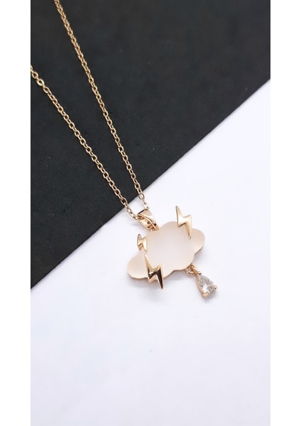 Bulut Şimşek Figürlü Renkli Taş Çelik Kolye fırsatları