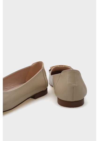 Adina Küt Burunlu Aynalı Taşlı Tokalı Kadın Babet