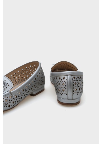 Cara Zımbalı Metalik Kadın Loafer