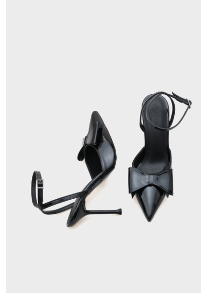 Rona Sivri Burunlu Fiyonlu Bilekten Bantlı Kadın Ayakkabı