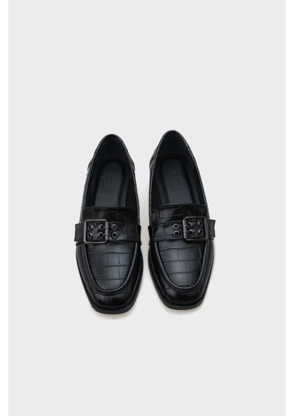 Metal Tokalı Kadın Loafer Ayakkabı