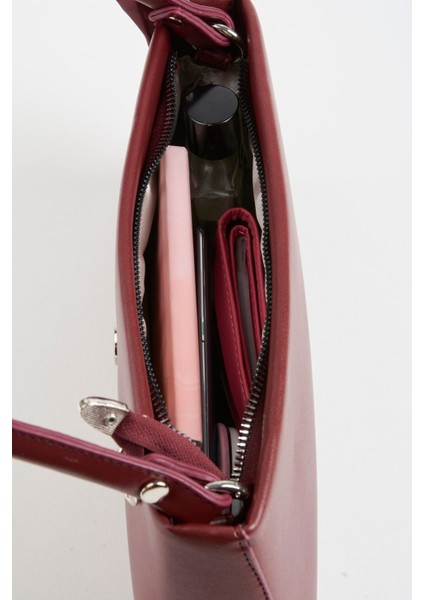 Kadın Zarif Bordo Fular Hediyeli Suni Deri Baget Fermuar Kapama El ve Kol Çantası indirimleri