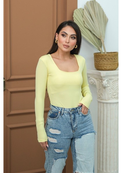 Kadın Body Uzun Kollu Kare Yaka Alttan Çıtçıtlı Slim Fit Bluz