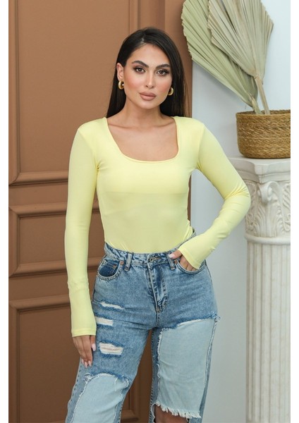 Kadın Body Uzun Kollu Kare Yaka Alttan Çıtçıtlı Slim Fit Bluz fiyatları