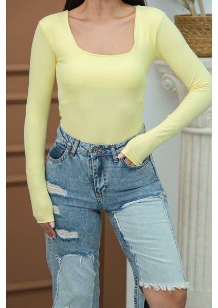 Kadın Body Uzun Kollu Kare Yaka Alttan Çıtçıtlı Slim Fit Bluz