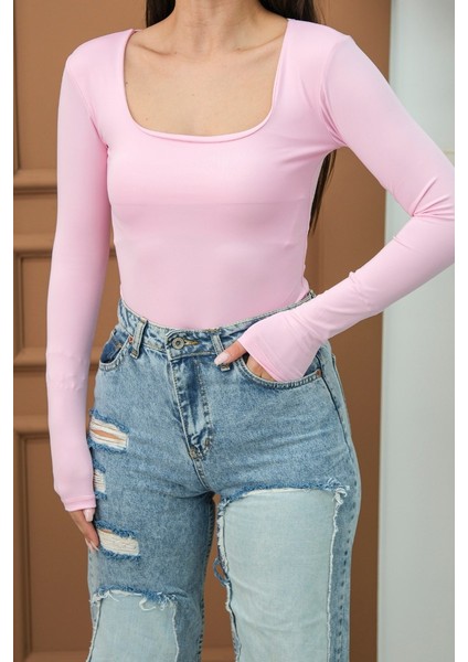 Kadın Body Uzun Kollu Kare Yaka Alttan Çıtçıtlı Slim Fit Bluz