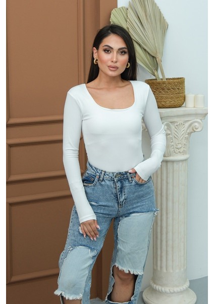 Kadın Body Uzun Kollu Kare Yaka Alttan Çıtçıtlı Slim Fit Bluz