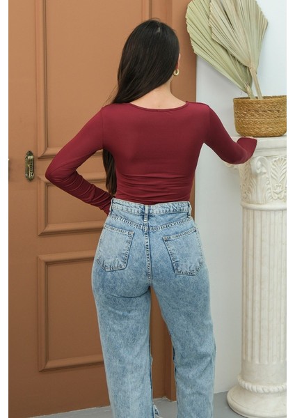 Kadın Body Uzun Kollu Kare Yaka Alttan Çıtçıtlı Slim Fit Bluz