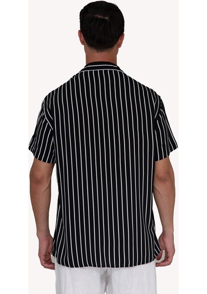 Siyah Beyaz Çizgili Viskon Havai Kısa Kollu Salaş Nefes Alan Apaş Yaka Battal Gömlek