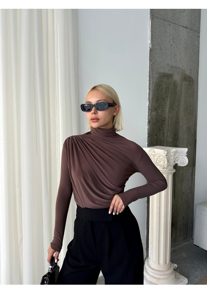 Kadın Bluz Uzun Kollu Dik Yaka Büzgü Detaylı Likralı Sandy fırsatları