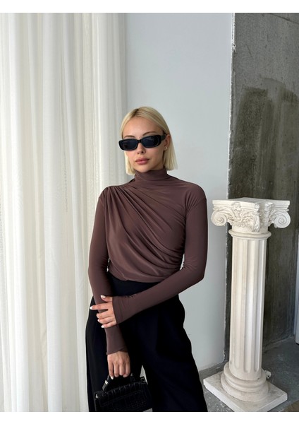 Kadın Bluz Uzun Kollu Dik Yaka Büzgü Detaylı Likralı Sandy indirimleri