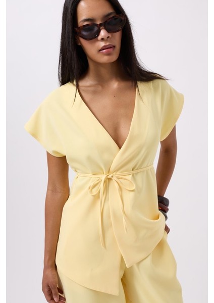 Bağcık Detay Yelek