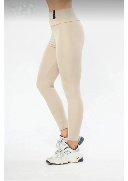 Kışlık Yüksek Bel Toparlayicı ve Sıkılaştırıcı Likralı Şardonlu Tayt - Bej fırsatları