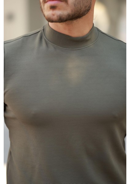 Erkek Ince Çizgi Dokulu Kısa Kollu Tişört