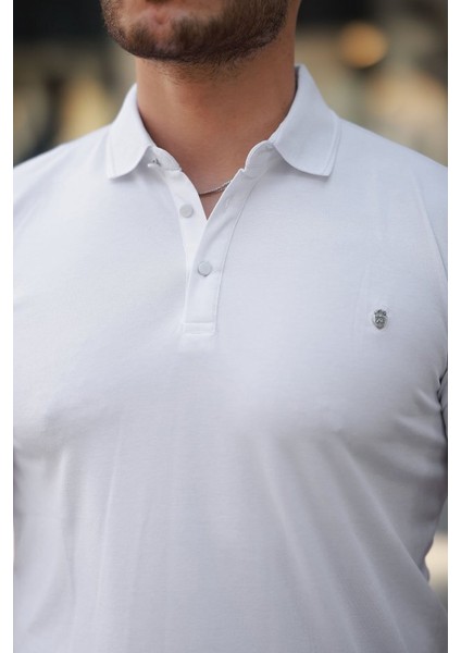 Erkek Yakalı Arma Detaylı Kısa Kollu Tişört modelleri